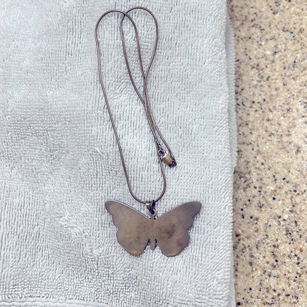 Butterfly necklace aso Jessica